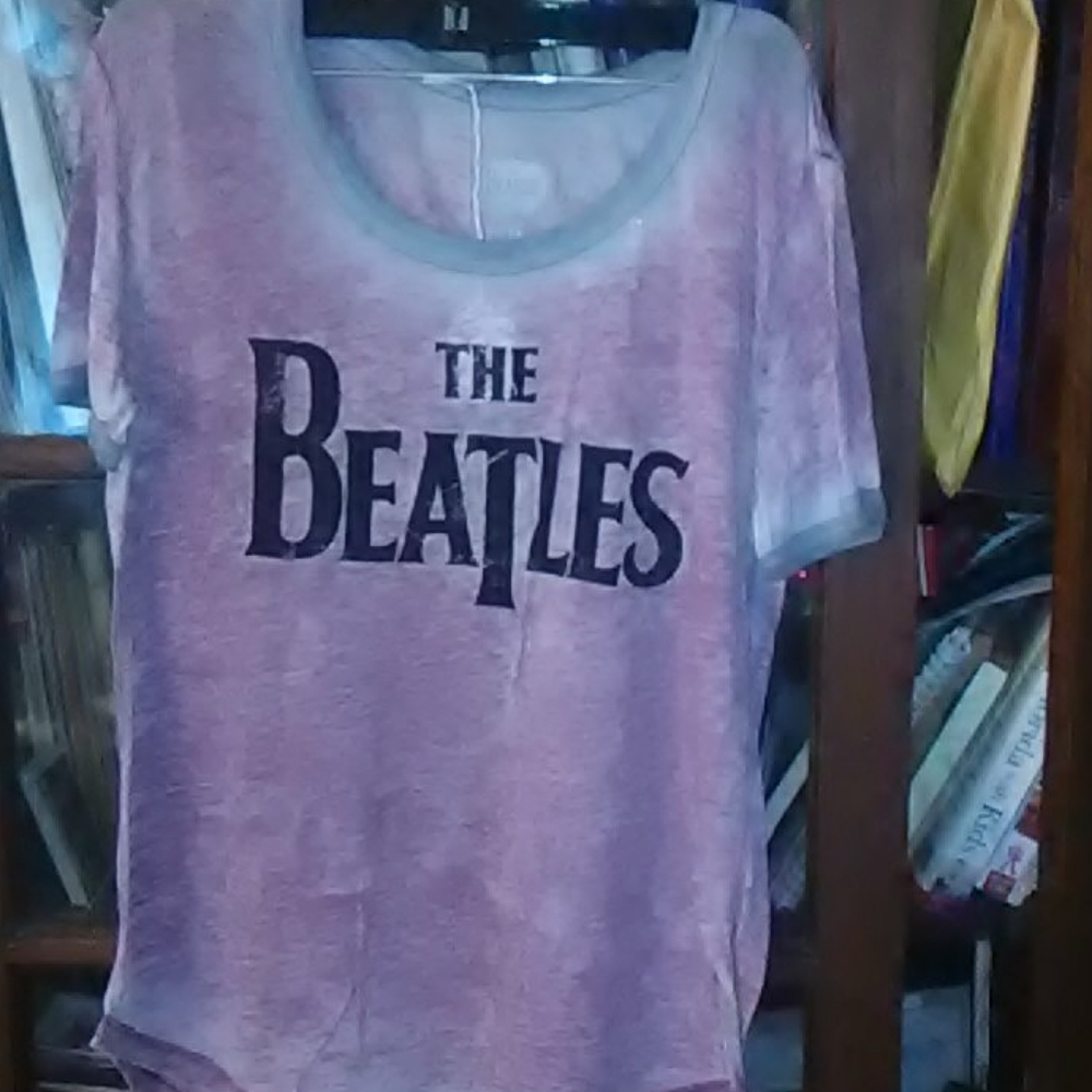 Ladys thin top